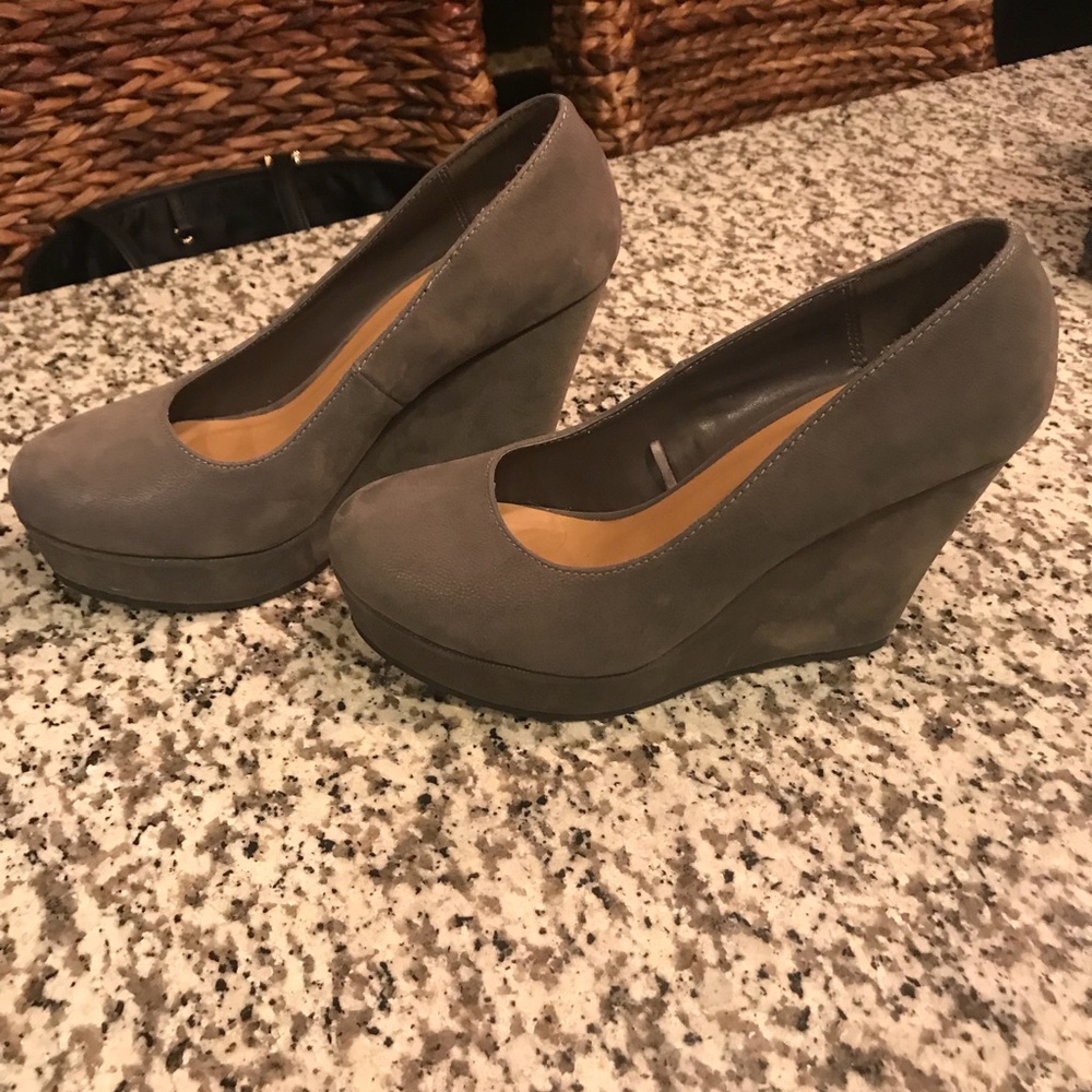 Gray wedges